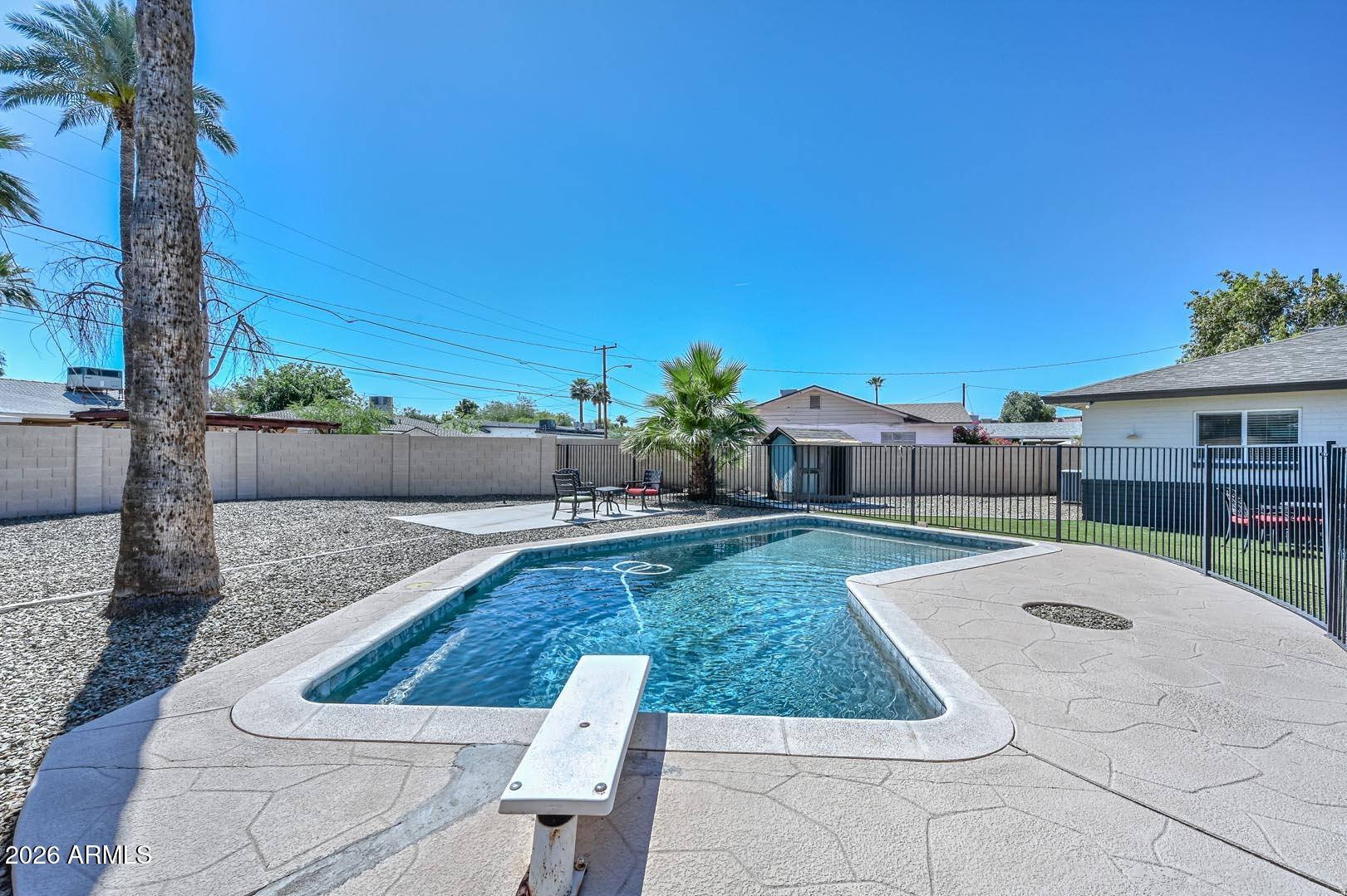2032 East Cheery Lynn Road Phoenix, AZ 85016 - Photo 14 of 32 Diving Pool