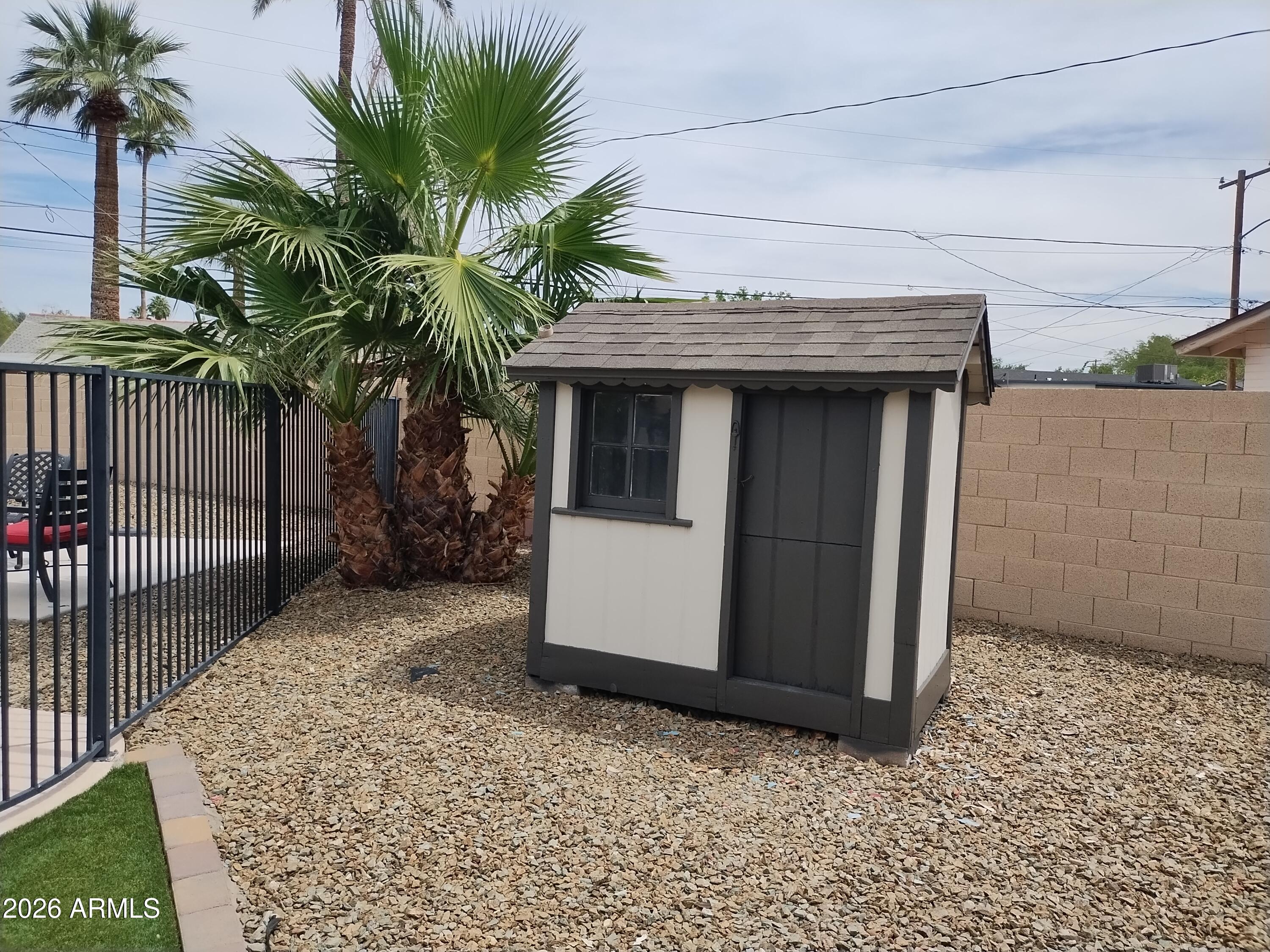 2032 East Cheery Lynn Road Phoenix, AZ 85016 - Photo 19 of 32 IMG_20260416_130945335