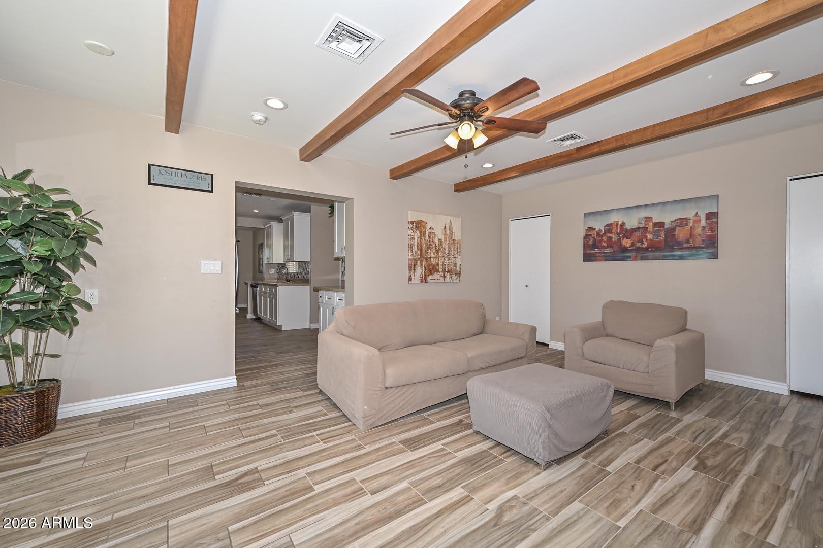 2032 East Cheery Lynn Road Phoenix, AZ 85016 - Photo 9 of 32 Family Room2