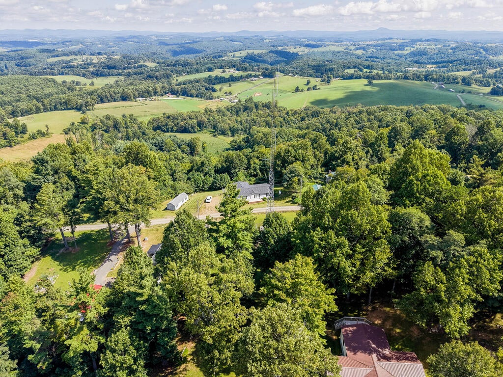 775 Carrollview Road Fancy Gap, VA 24328 - Photo 11 of 18 Gallery Image 11