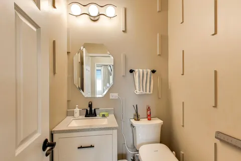 a view of walk in closet