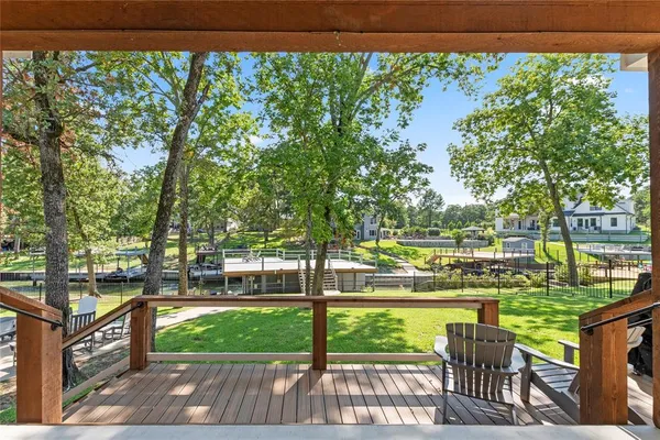 $1,375,000 | 65 Hillcrest Drive, Tool, TX 75143