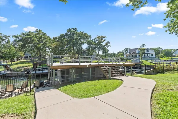 $1,375,000 | 65 Hillcrest Drive, Tool, TX 75143