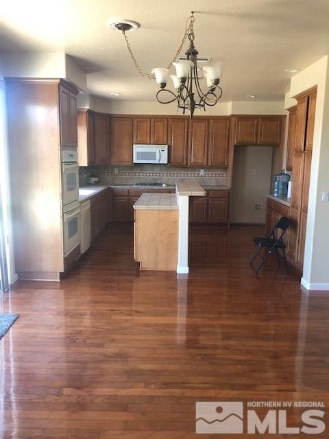2655 Heather Field Lane Reno, NV 89521 - Photo 6 of 23 Photo 6