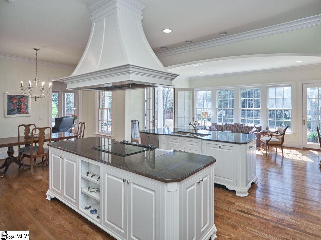 17 Collins Creek Road Greenville, SC 29607 - Photo 14 of 36