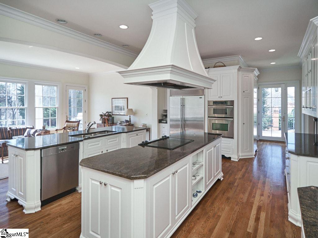 17 Collins Creek Road Greenville, SC 29607 - Photo 15 of 36