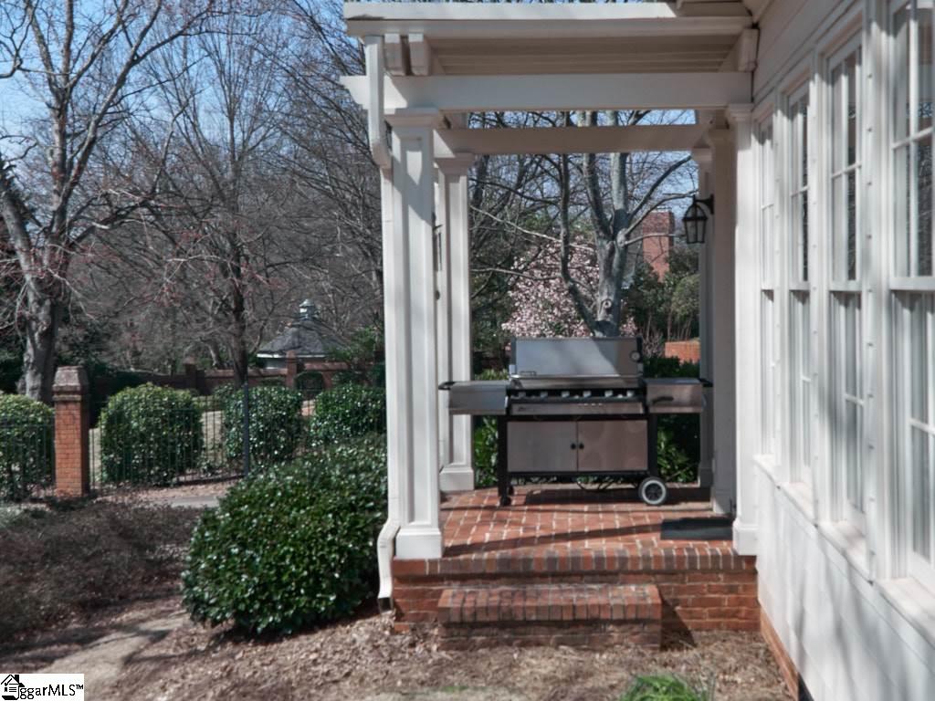 17 Collins Creek Road Greenville, SC 29607 - Photo 27 of 36