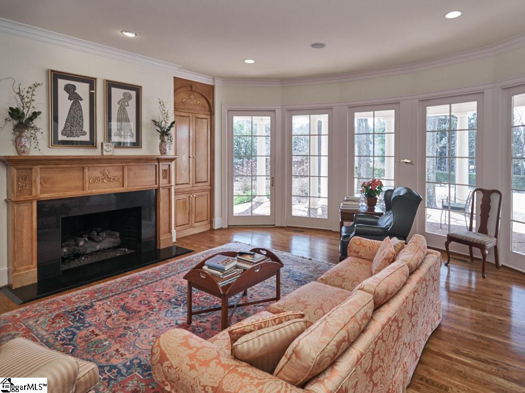 17 Collins Creek Road Greenville, SC 29607 - Photo 10 of 36