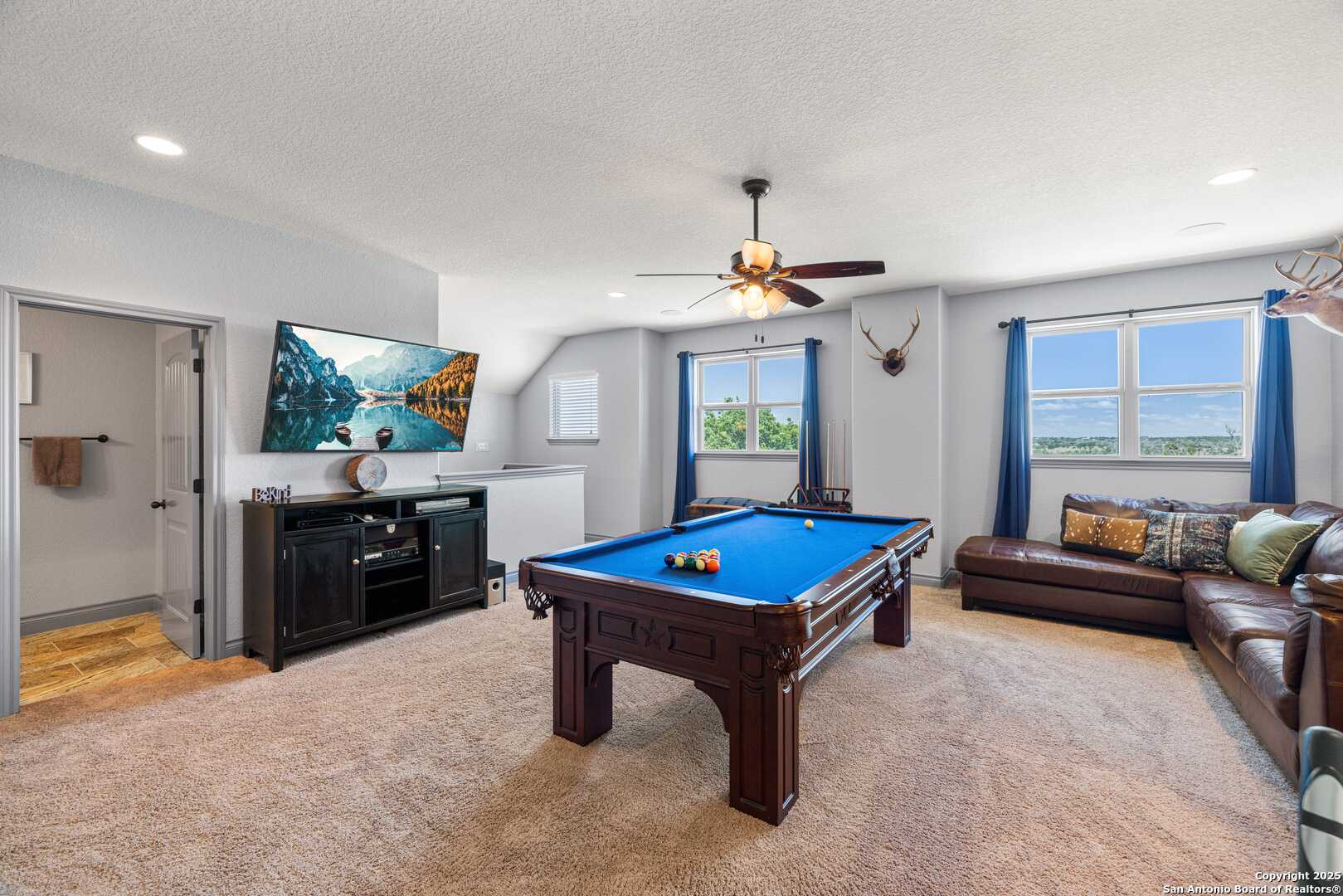 997 Kramer Road Harper, TX 78631 - Photo 27 of 45 a room with furniture and window