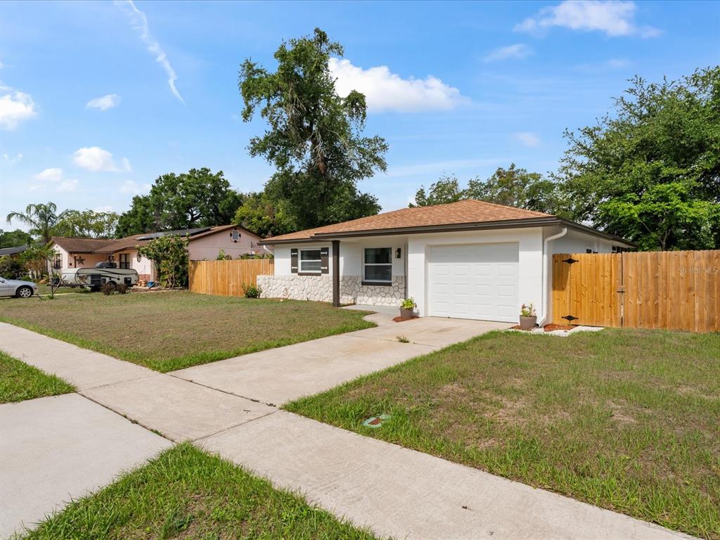 871 Darwin Drive Altamonte Springs, FL 32701 - Photo 2 of 18