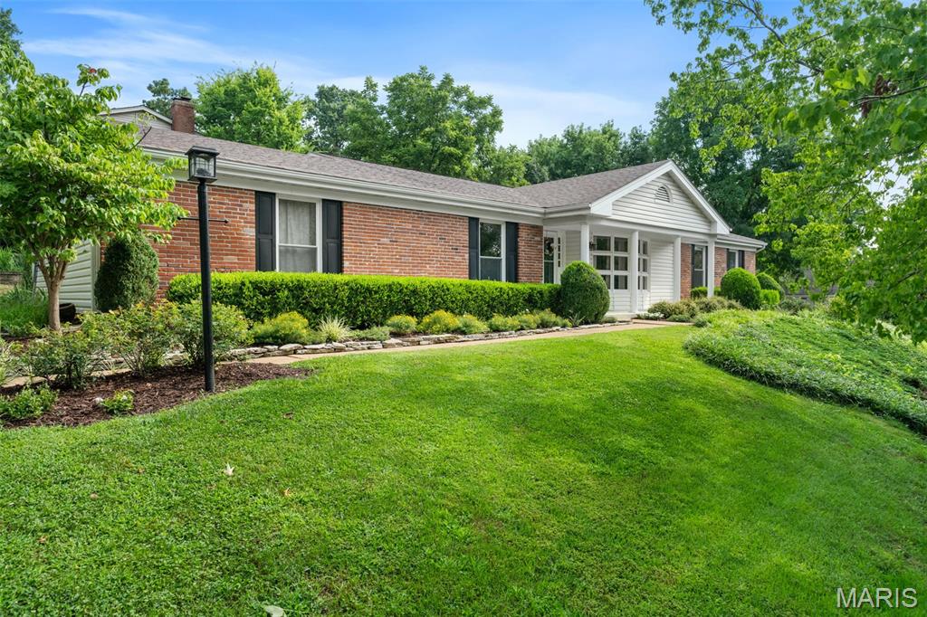 13109 Beaver Dam Road St. Louis, MO 63131 - Photo 1 of 48 Gallery Image 1