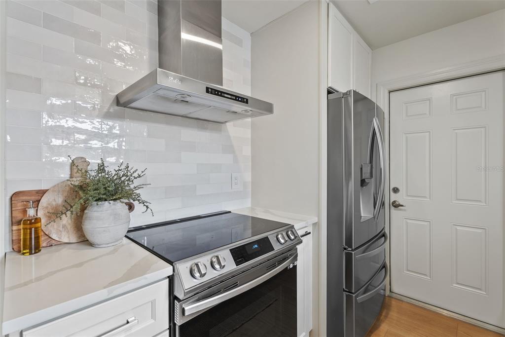 3870 Sterling Road Venice, FL 34293 - Photo 21 of 44 Gallery Image 21