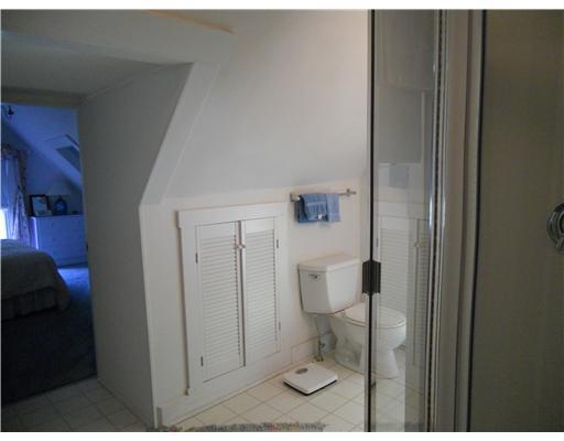 711 Ocean Point Road East Boothbay, ME 04544 - Photo 17 of 21 Bathroom.