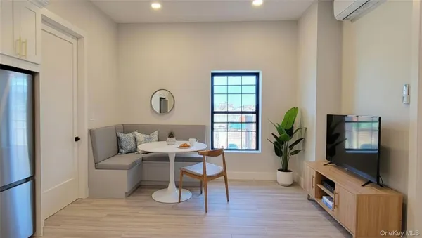 $3,595 | 82-19 Northern Boulevard, Unit 3A | Jackson Heights