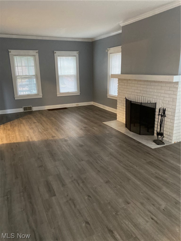 3179 Oak Road Cleveland, OH 44118 - Photo 6 of 24 Living room