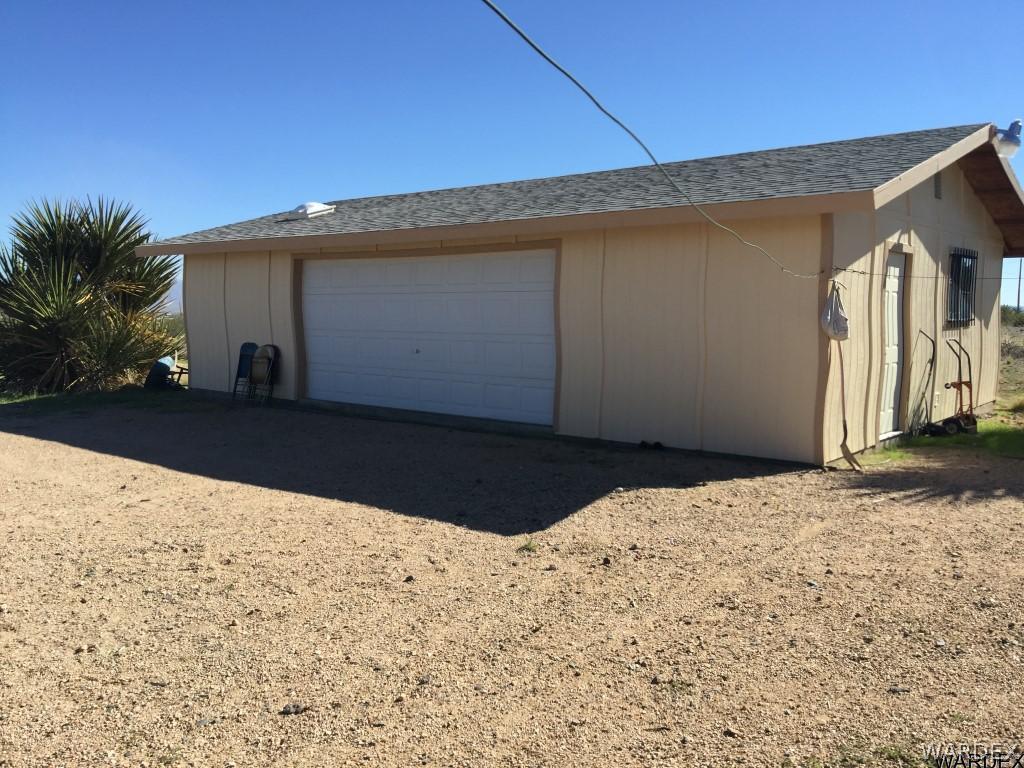 3580 Egar Road Golden Valley, AZ 86413 - Photo 5 of 28 2 Car Garage With Workshop