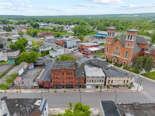 $1,395,000 | 611 Varick Street, Utica, NY 13502