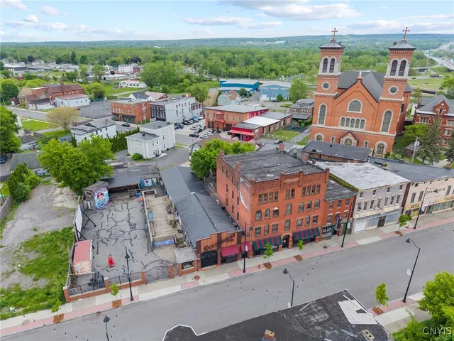 $1,395,000 | 611 Varick Street, Utica, NY 13502