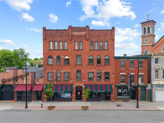 $1,395,000 | 611 Varick Street, Utica, NY 13502