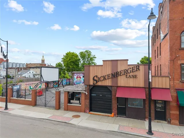 $1,395,000 | 611 Varick Street, Utica, NY 13502