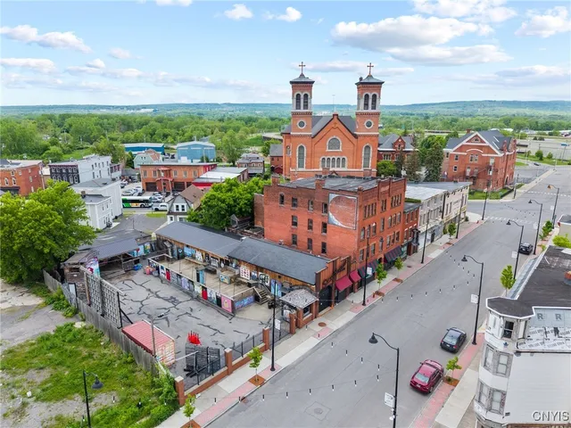 $1,395,000 | 611 Varick Street, Utica, NY 13502