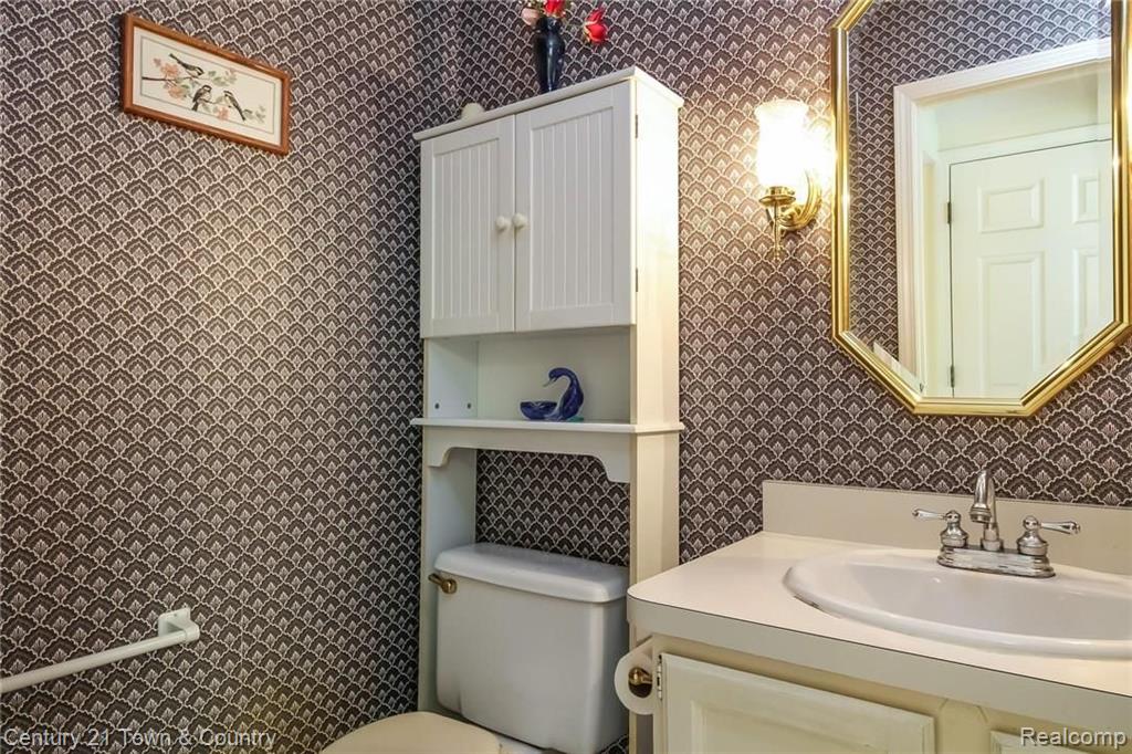 1142 Greenleaf Drive Rochester Hills, MI 48309 - Photo 23 of 55