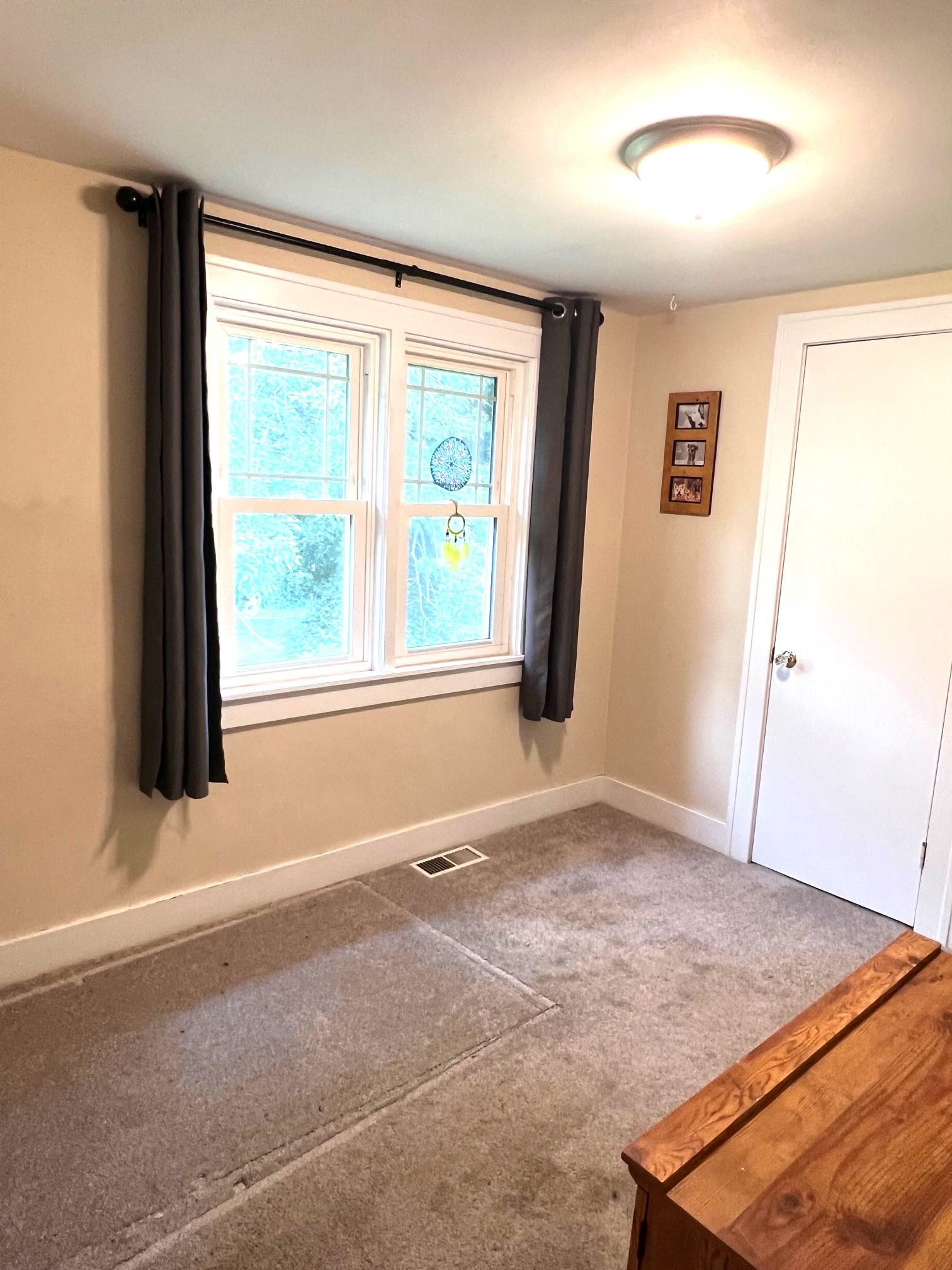 12270 South Beardslee Road Perry, MI 48872 - Photo 13 of 17 50117287-12.JPG
