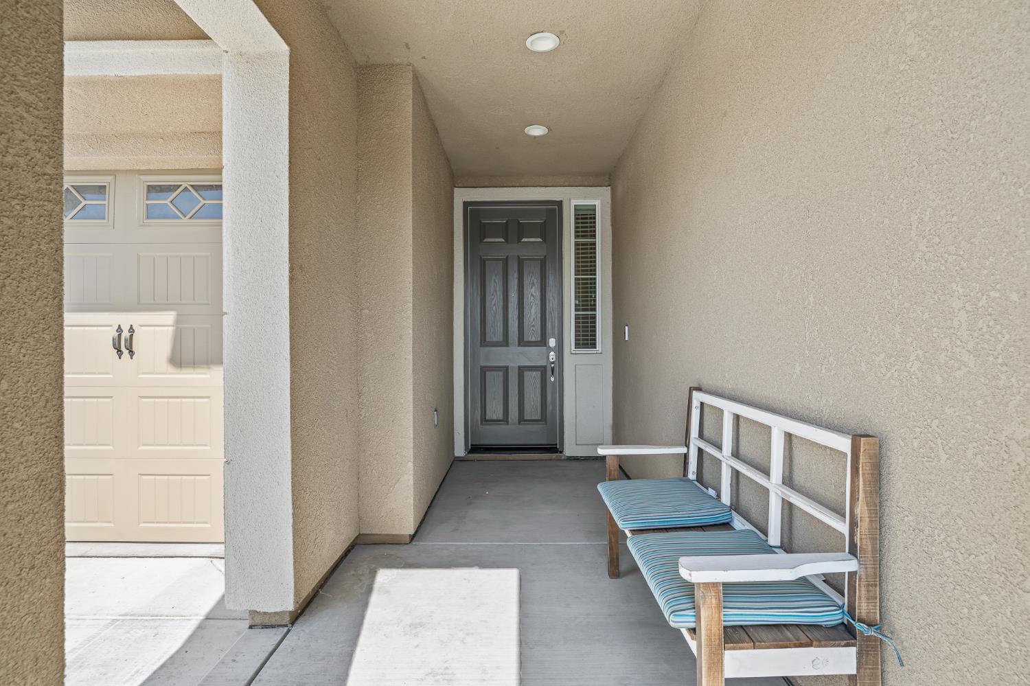 3573 Hermosa Avenue Clovis, CA 93619 - Photo 6 of 42 a view of entryway with stairs