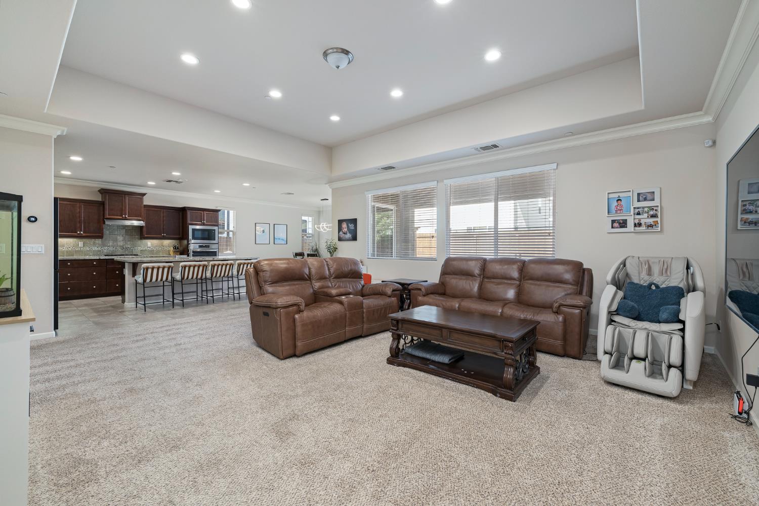 3573 Hermosa Avenue Clovis, CA 93619 - Photo 7 of 42 a living room with furniture and kitchen view
