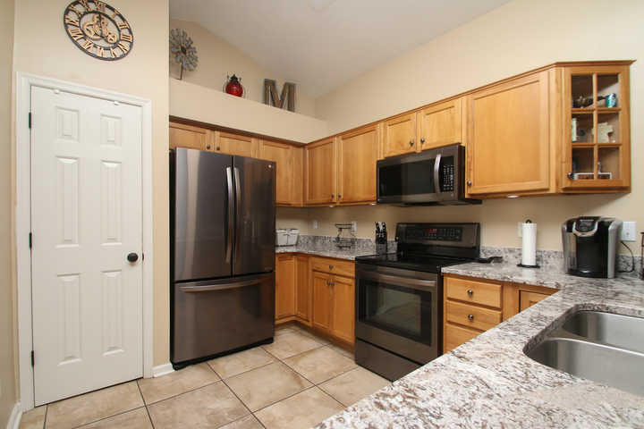 4635 Rosecrest Road Roanoke, VA 24018 - Photo 6 of 28 img_0162