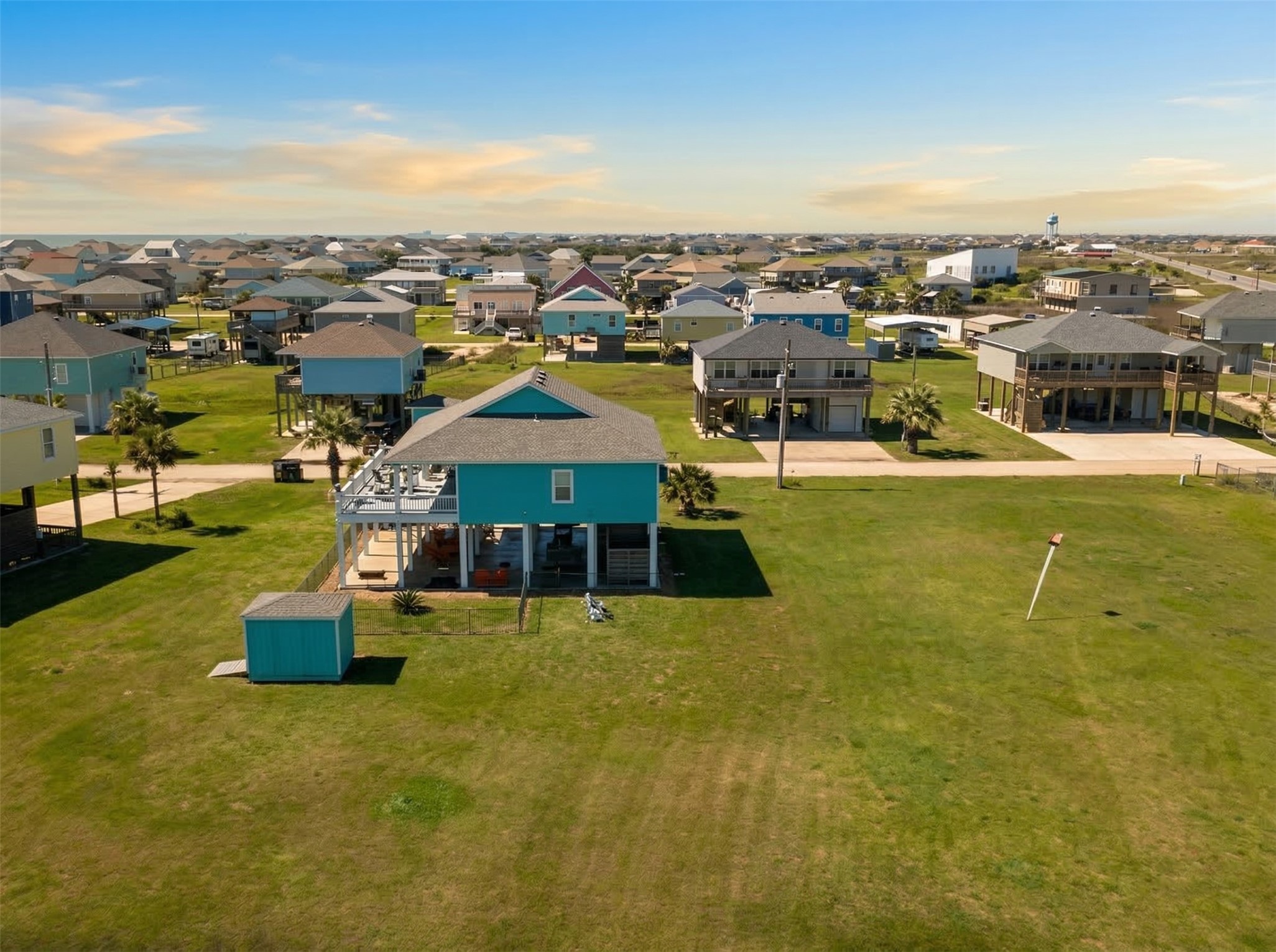 993 Gulf Road Crystal Beach, TX 77650 - Photo 10 of 22