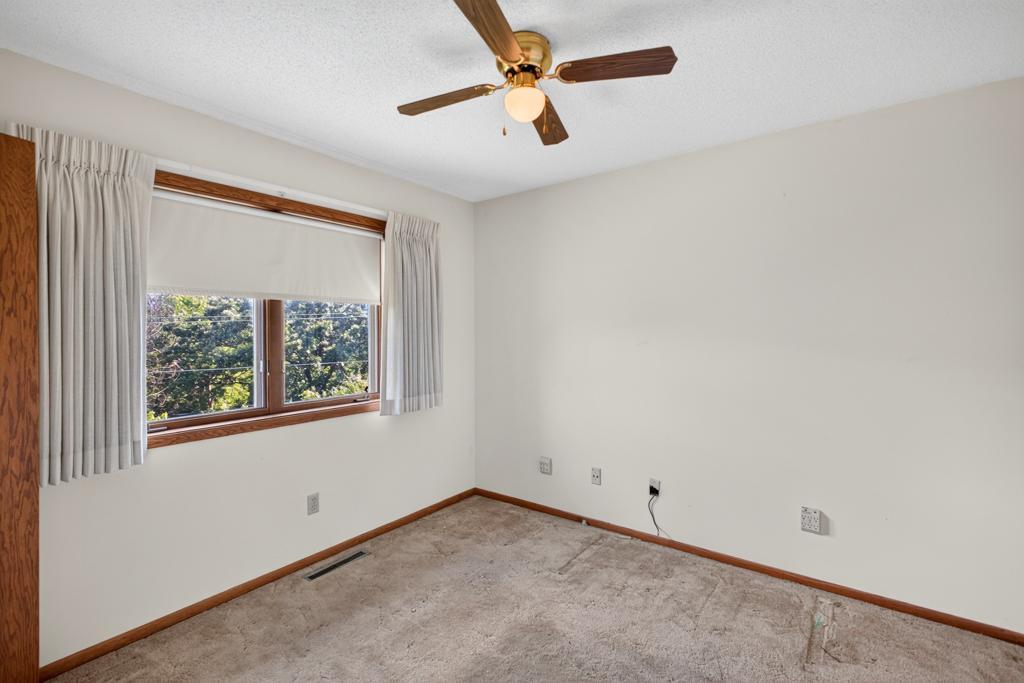 2466 Highview Lane Southwest Rochester, MN 55902 - Photo 25 of 60 Gallery Image 25