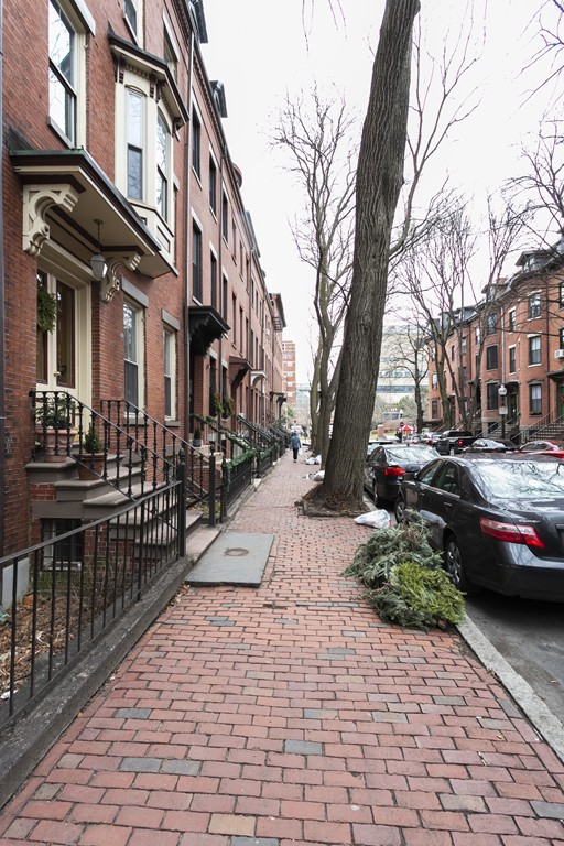 46 East Springfield Street, Unit 2 Boston, MA 02118 - Photo 3 of 16