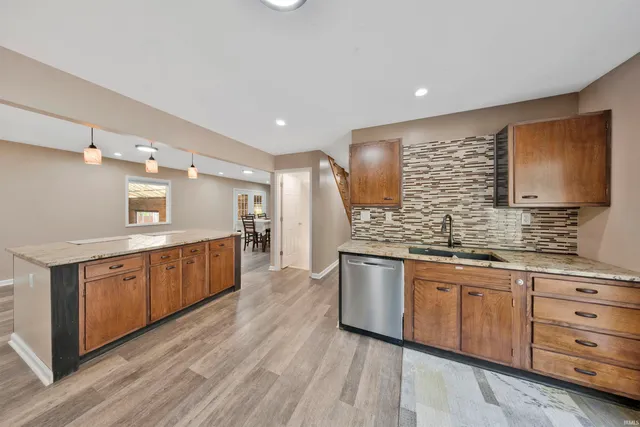 $574,900 | 5266 West Martin Road, Newburgh, IN 47630