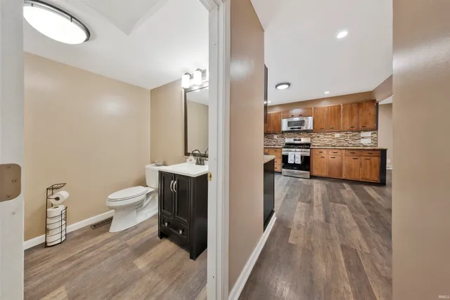 $574,900 | 5266 West Martin Road, Newburgh, IN 47630