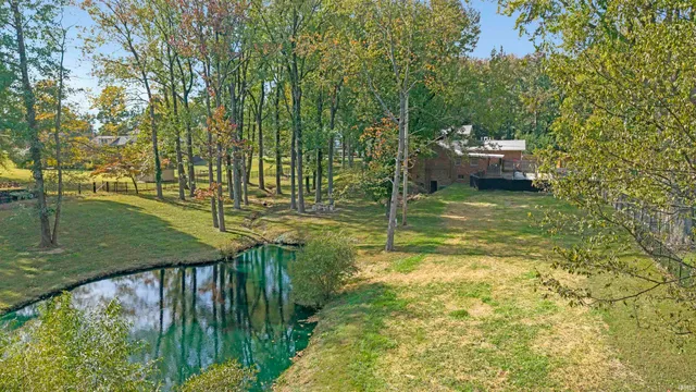 $574,900 | 5266 West Martin Road, Newburgh, IN 47630