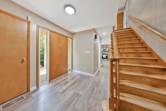 $574,900 | 5266 West Martin Road, Newburgh, IN 47630