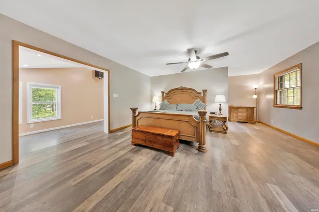 $574,900 | 5266 West Martin Road, Newburgh, IN 47630