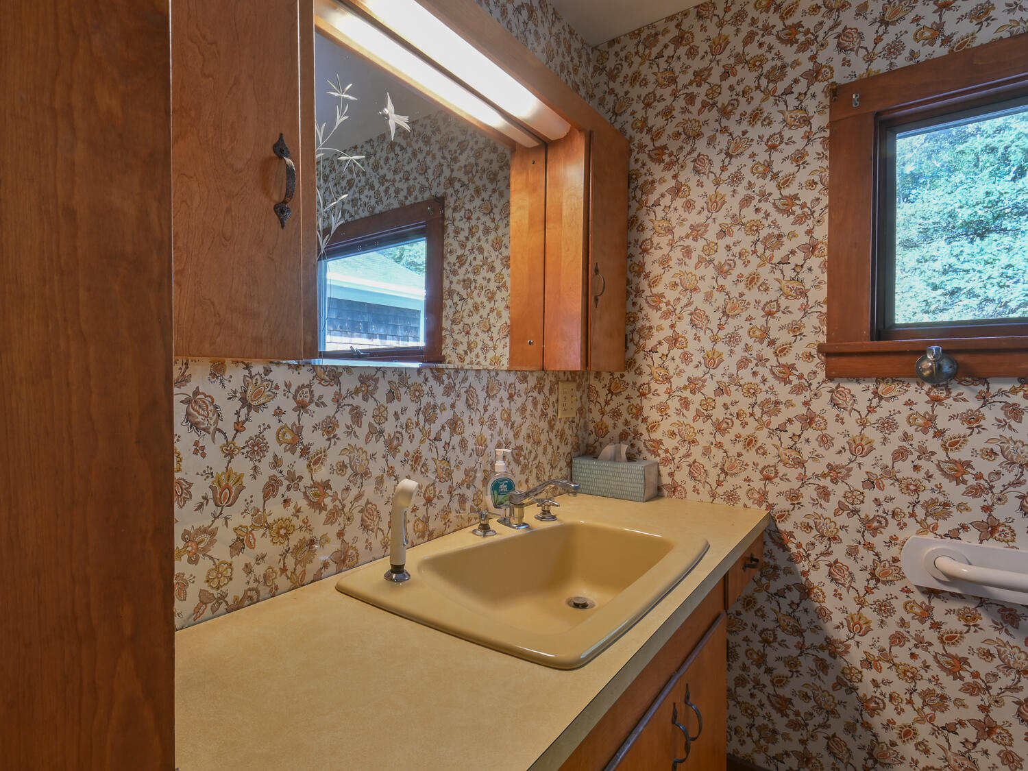 29 Anns Point Road Bass Harbor, ME 04653 - Photo 23 of 42 Bathroom