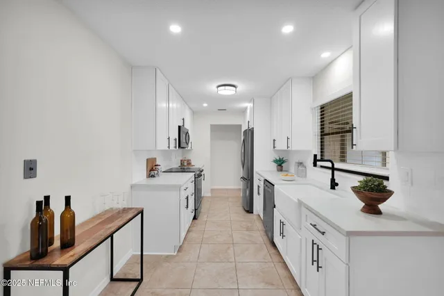 $450,000 | 5 Seabridge Drive, Ormond Beach, FL 32176