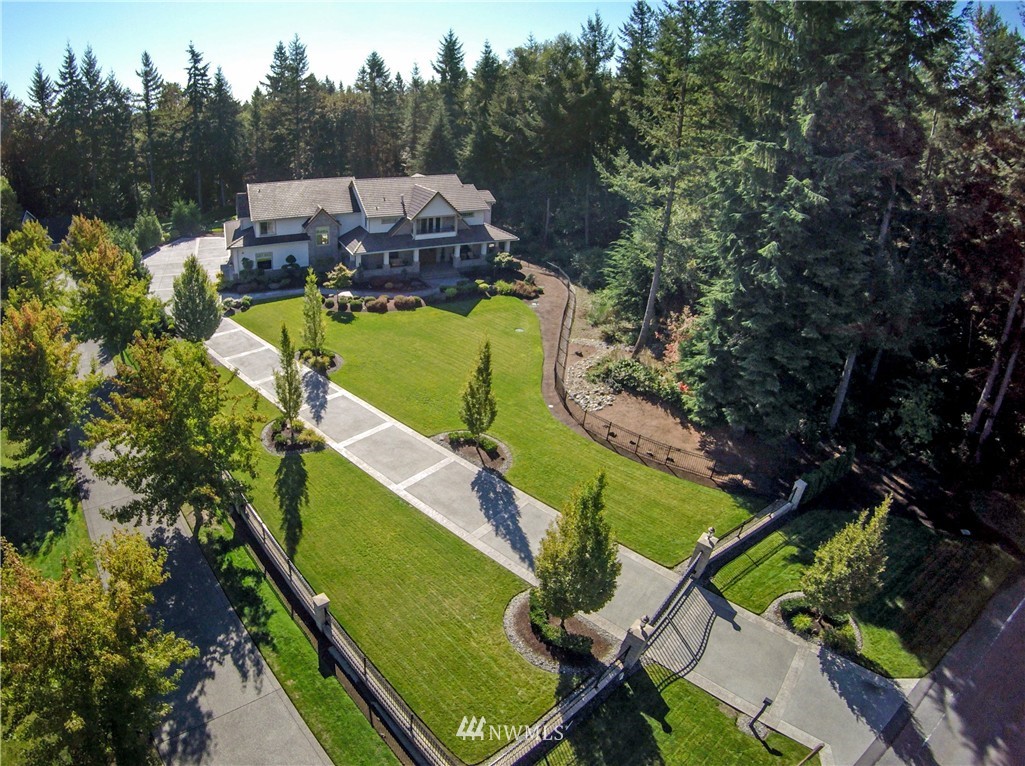 18429 Southeast 195th Place Renton, WA 98058 - Photo 2 of 24