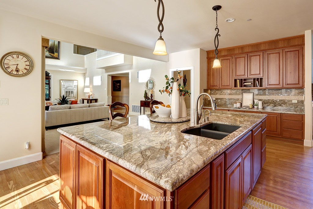 18429 Southeast 195th Place Renton, WA 98058 - Photo 8 of 24