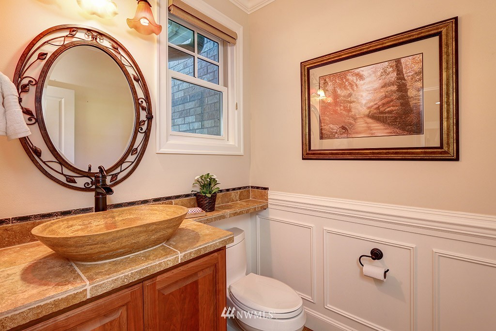 18429 Southeast 195th Place Renton, WA 98058 - Photo 10 of 24