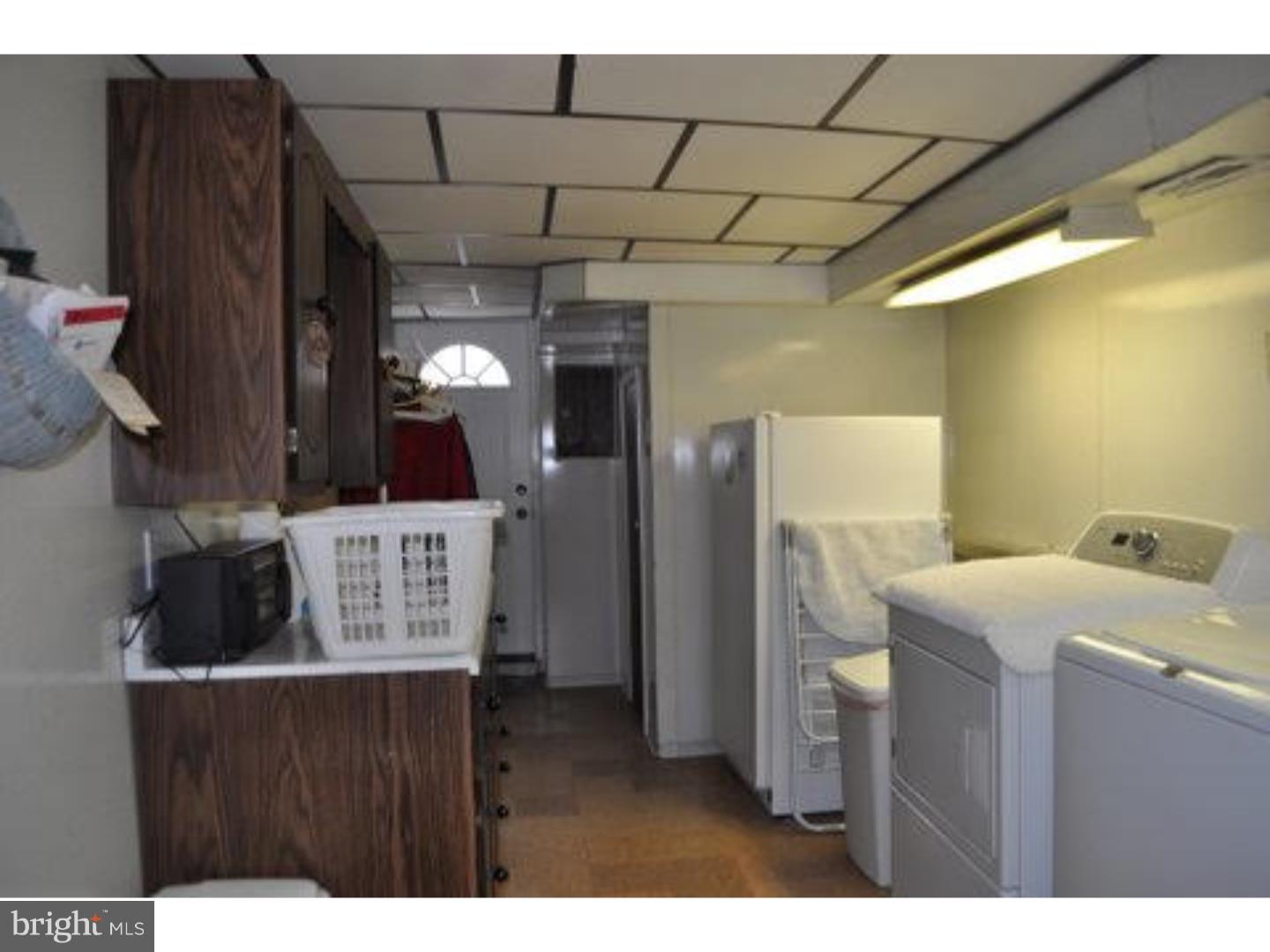 10217 West Keswick Road Philadelphia, PA 19114 - Photo 11 of 21 Gallery Image 11