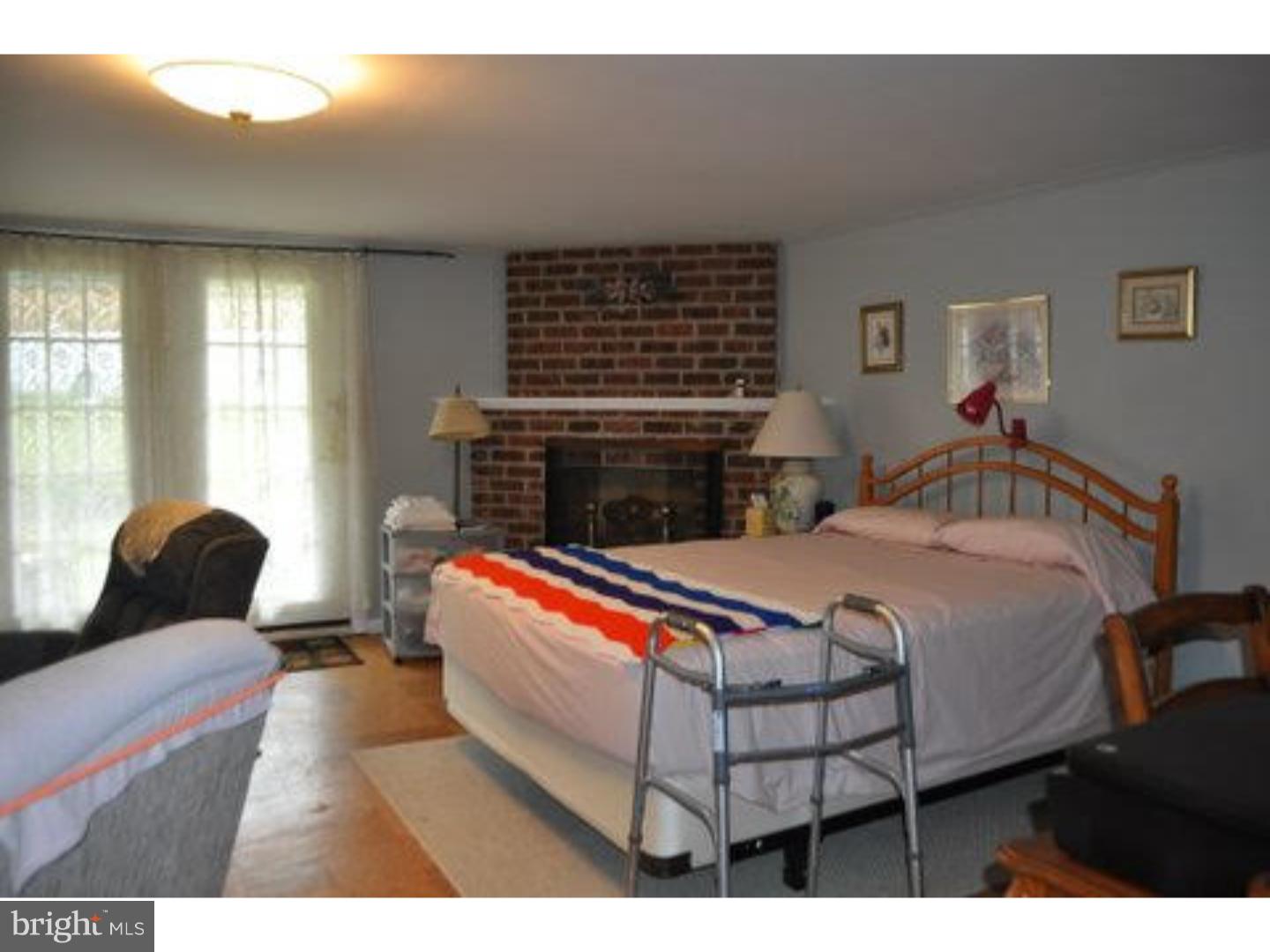 10217 West Keswick Road Philadelphia, PA 19114 - Photo 14 of 21 Gallery Image 14
