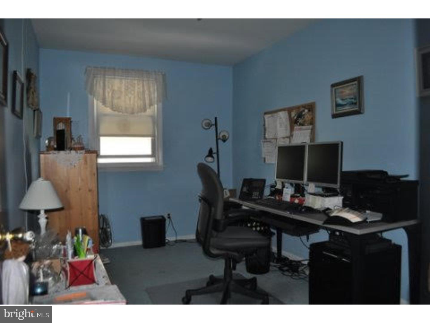 10217 West Keswick Road Philadelphia, PA 19114 - Photo 18 of 21 Gallery Image 18
