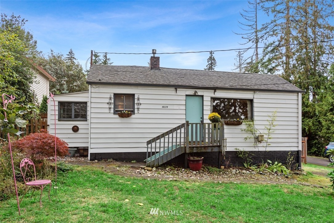 16229 Simonds Road Northeast Kenmore, WA 98028 - Photo 1 of 22