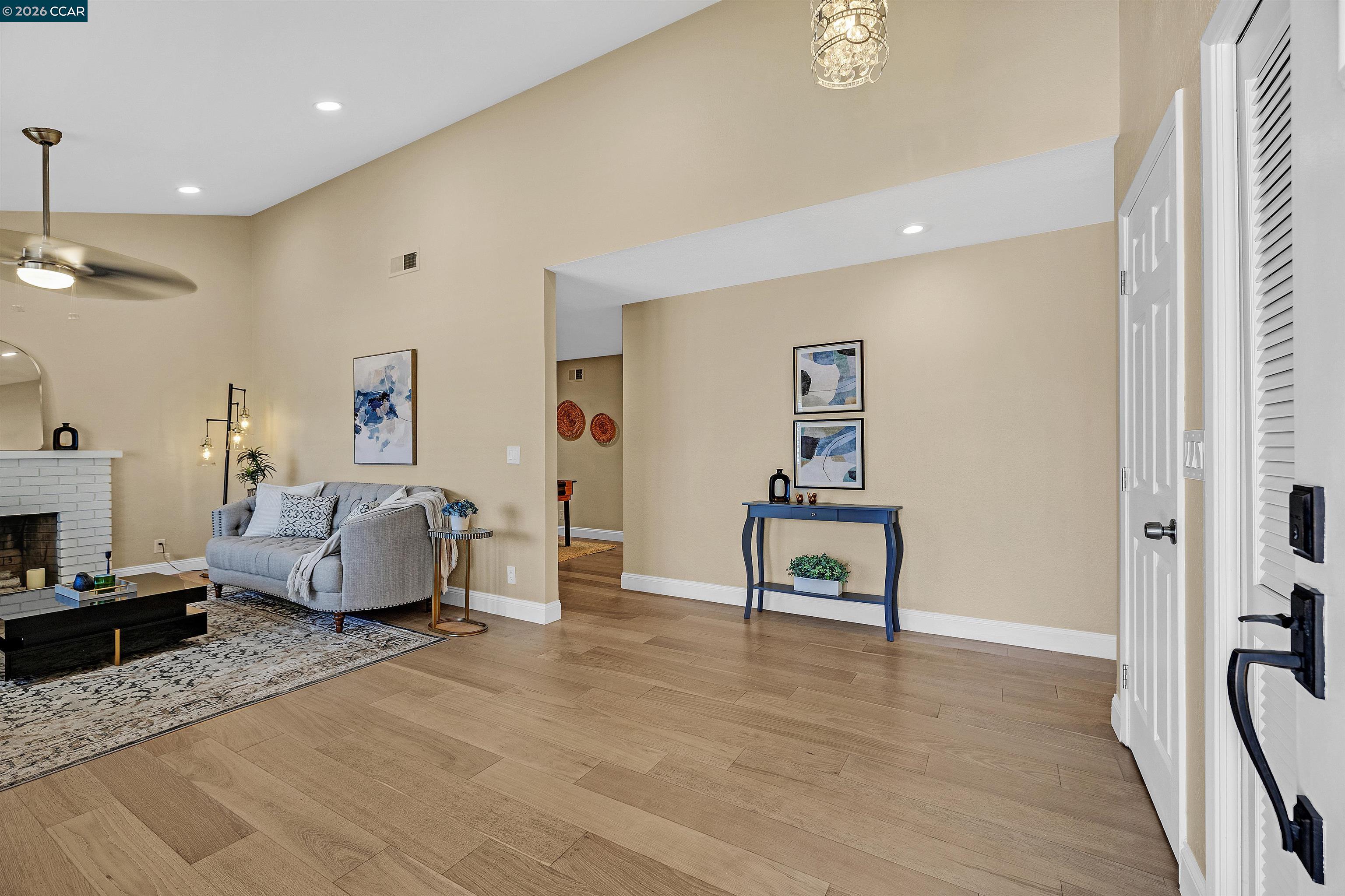 864 Kizer Street Milpitas, CA 95035 - Photo 4 of 61