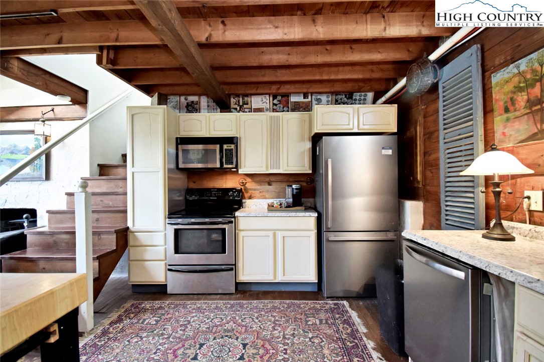 822 Ransey Woodring Road Todd, NC 28684 - Photo 10 of 50 Gallery Image 10