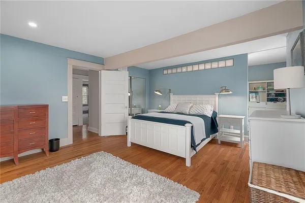 $530,000 | 910 West 33rd Terrace, Kansas City, MO 64111